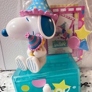 Peanuts Snoopy Party Figurine in Teal, Pink and Yellow